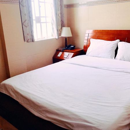 Thanh An Hotel Ho Chi Minh City Bagian luar foto